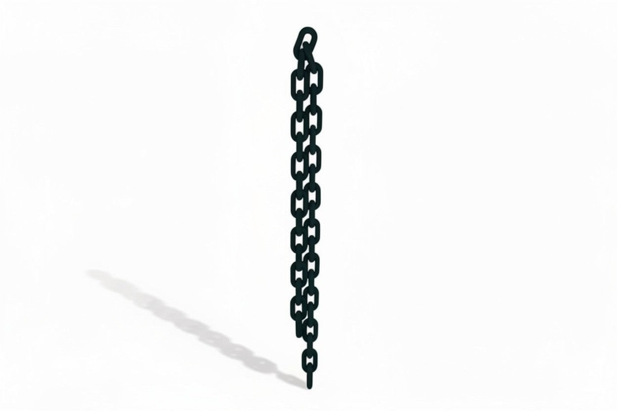 BANJOR HAKO Tragekette Lang in Schwarz, minimalistische Designer-Kette für Handtasche mit markanten Gliedern, Studioaufnahme auf hellem Hintergrund